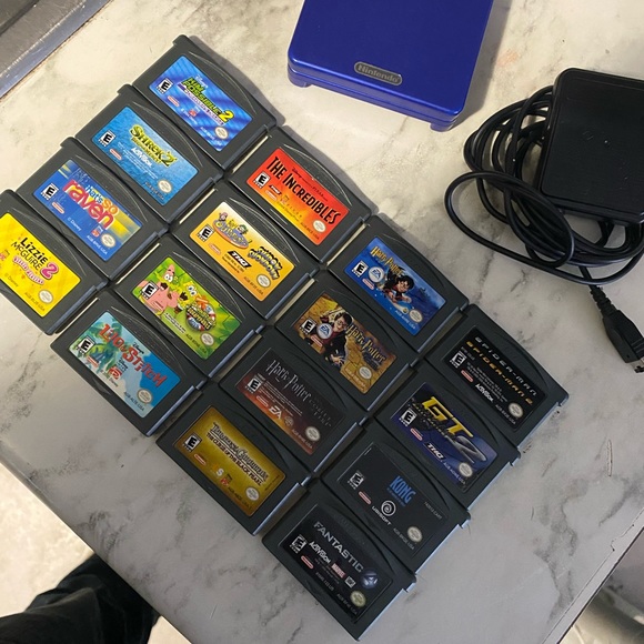 Game boy advanced sp with games - Picture 12 of 12